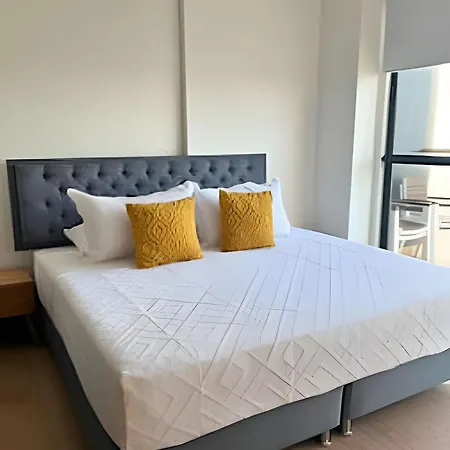 Stuning View To Walled & Beach, King Size Bed Apartment *