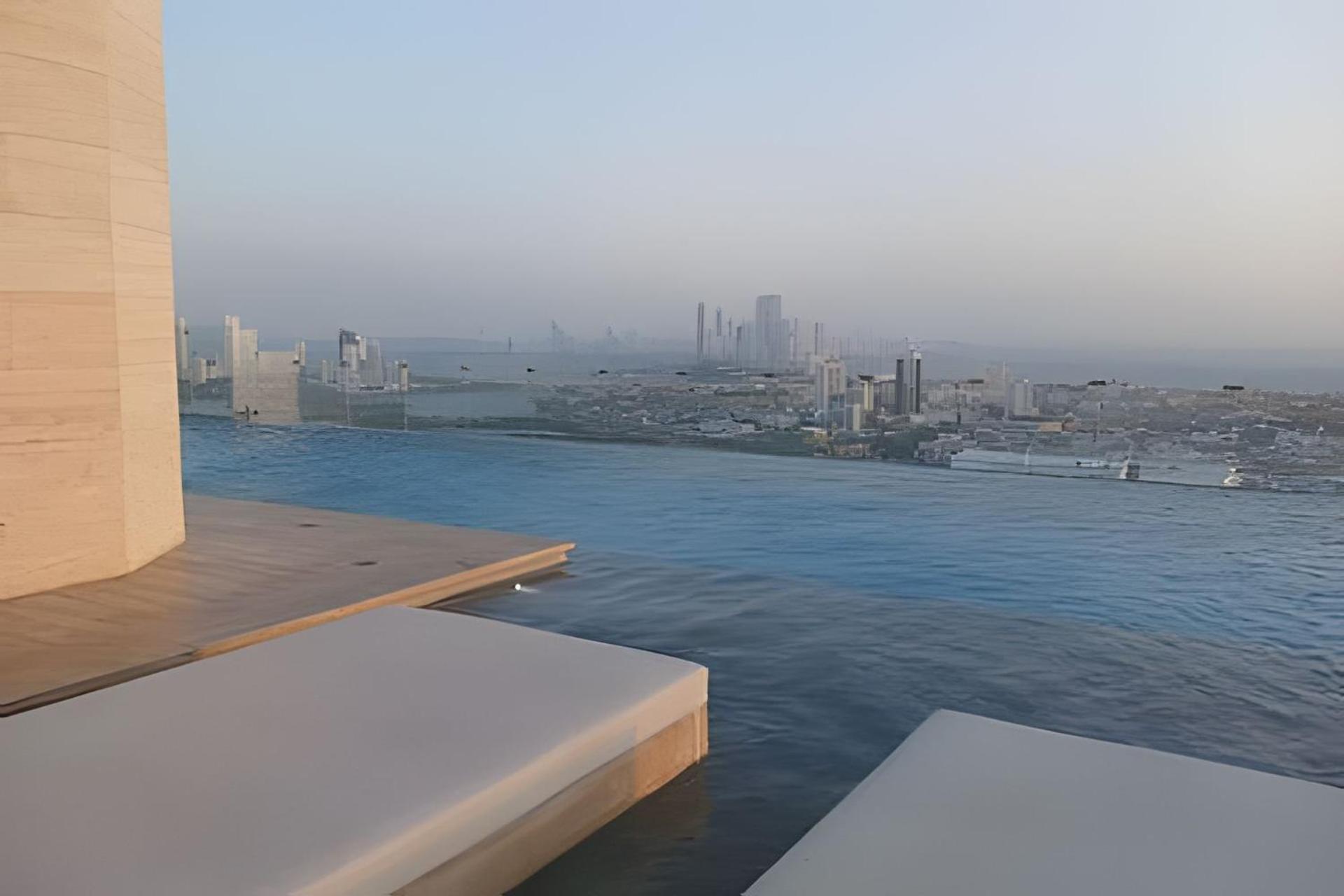 Apartamento Stuning View To Walled & Beach, King Size Bed